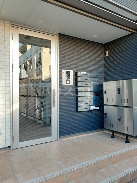 14/21 エントランス