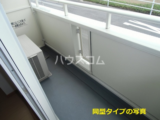 23/30 バルコニー