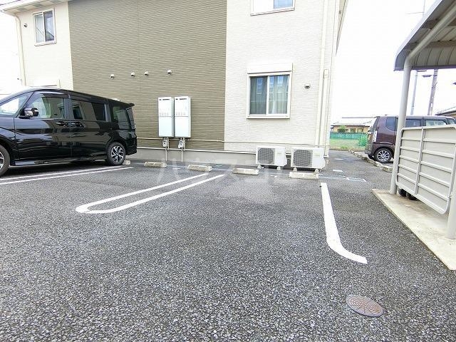 14/20 駐車場