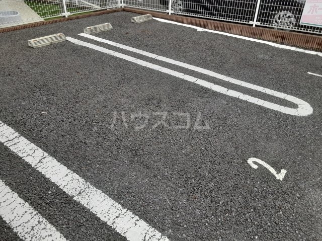 16/21 駐車場
