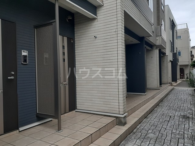 15/25 エントランス