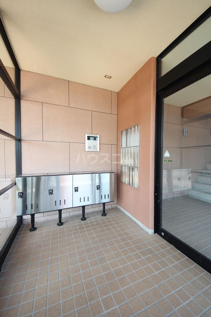 14/21 エントランス