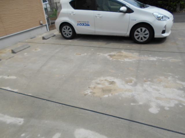 2/3 駐車場