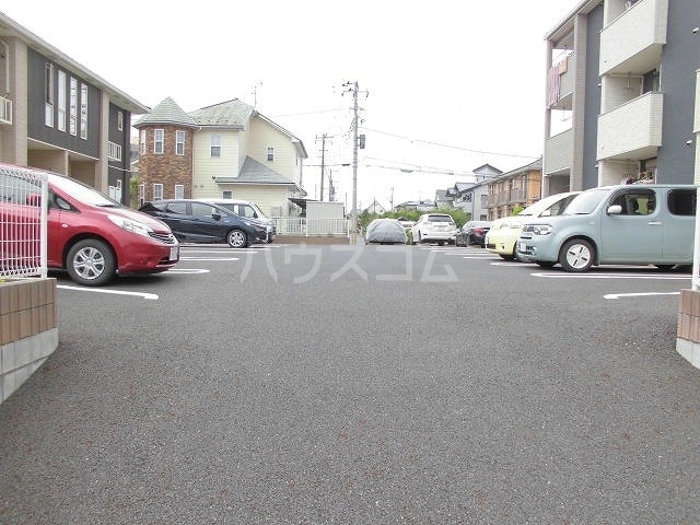 14/20 駐車場
