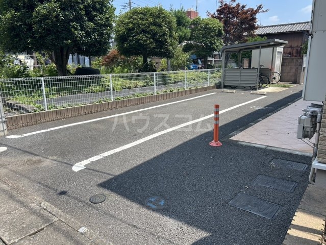 28/30 駐車場