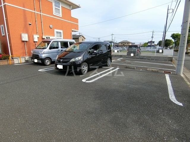 20/27 駐車場