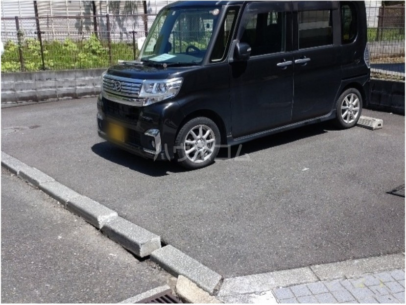 17/23 駐車場