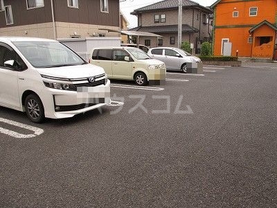 3/7 駐車場