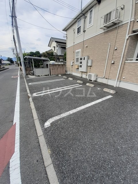15/27 駐車場