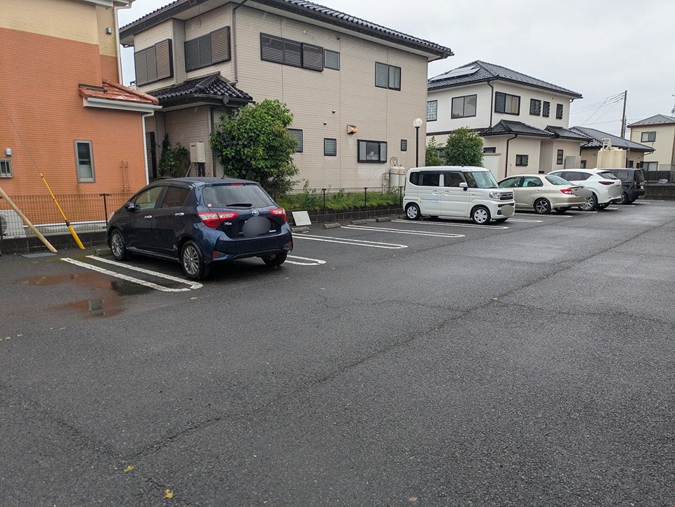 23/29 駐車場