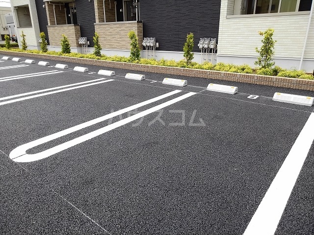 15/27 駐車場