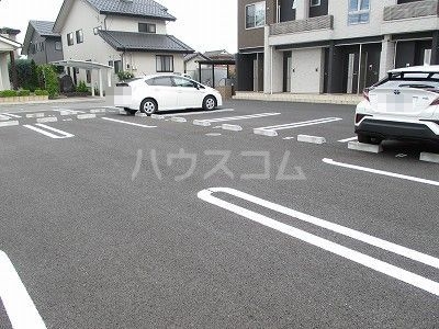15/27 駐車場