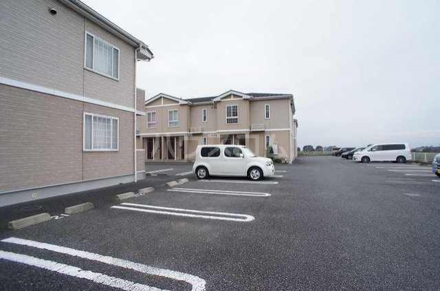 15/22 駐車場