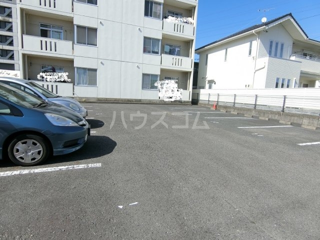 3/5 駐車場