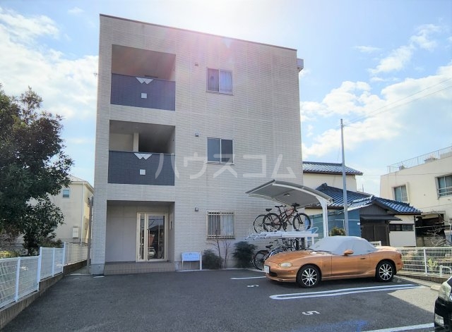 20/30 駐車場