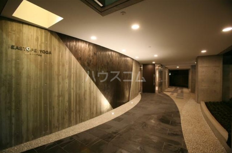 17/26 エントランス