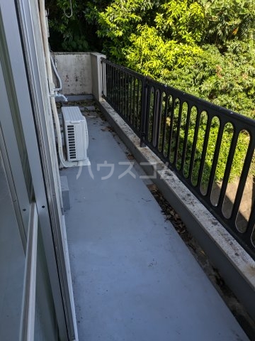 17/27 バルコニー