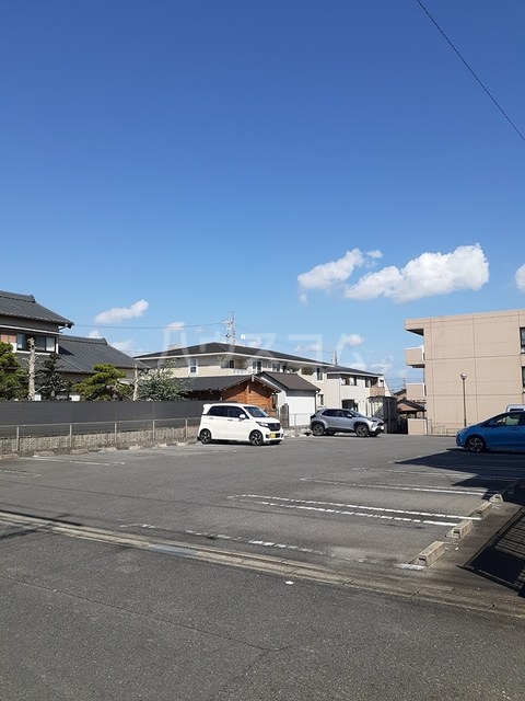 25/30 駐車場
