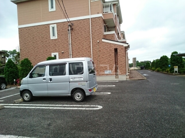 14/20 駐車場
