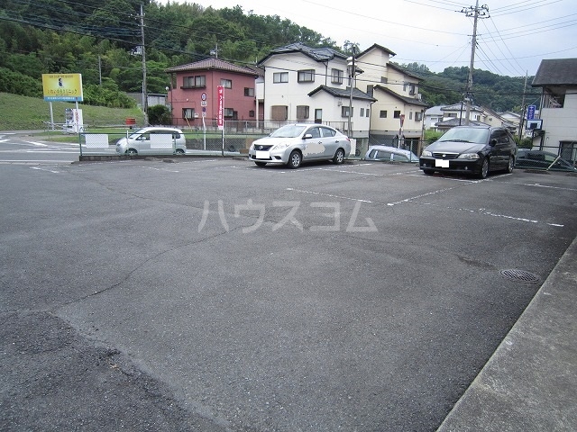 15/27 駐車場