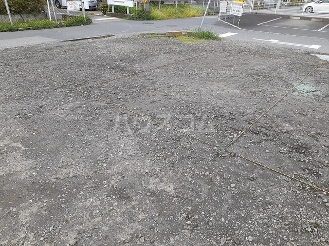 14/20 駐車場