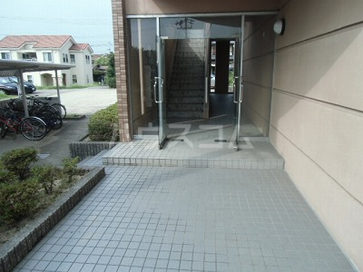 15/25 エントランス