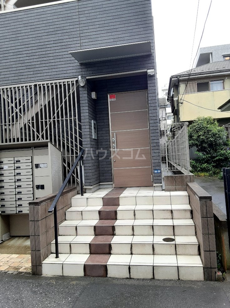 4/5 エントランス