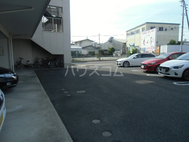 24/30 駐車場
