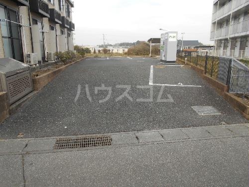 10/10 駐車場