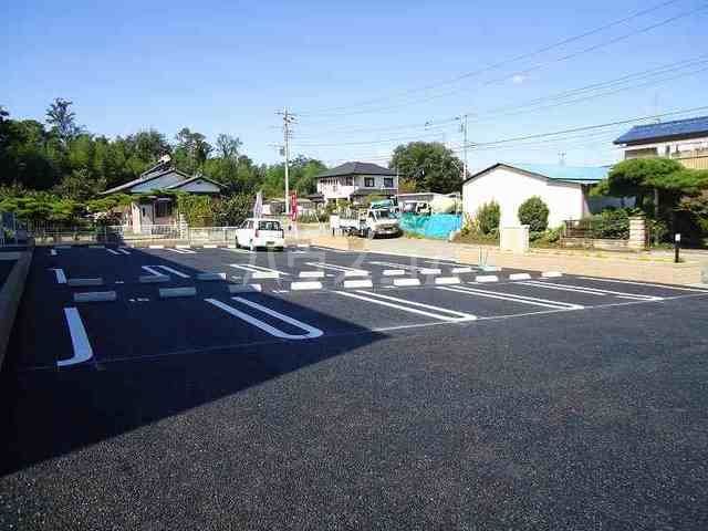 14/17 駐車場