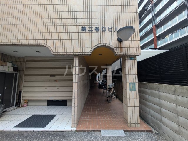 16/24 エントランス
