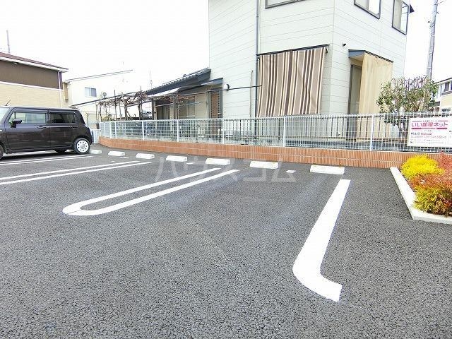 15/22 駐車場