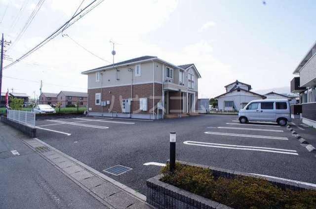 21/27 駐車場