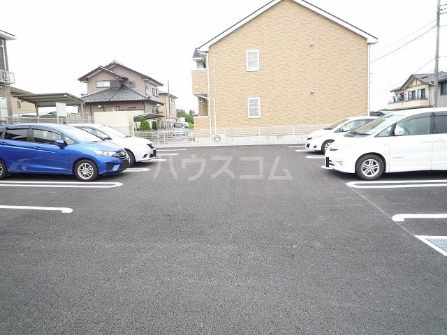 14/20 駐車場