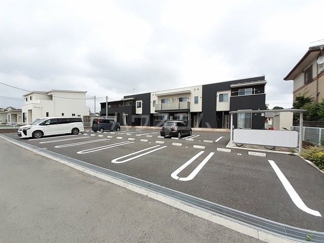 15/20 駐車場
