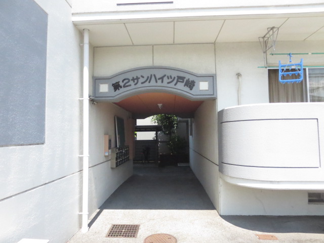 27/29 エントランス