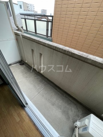 18/26 バルコニー