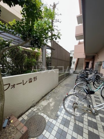 22/24 エントランス