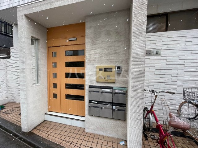 3/7 エントランス