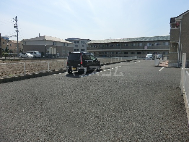 3/5 駐車場