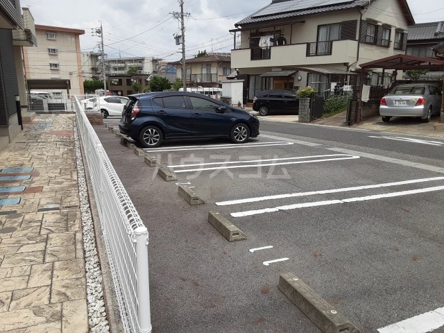 2/8 駐車場