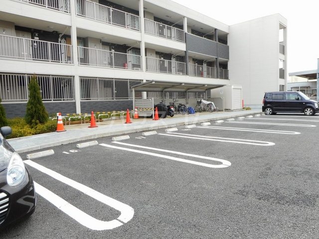 14/20 駐車場