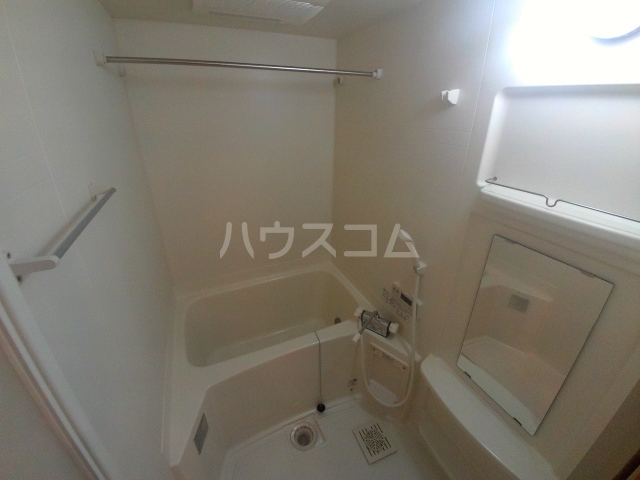 13/30 浴室