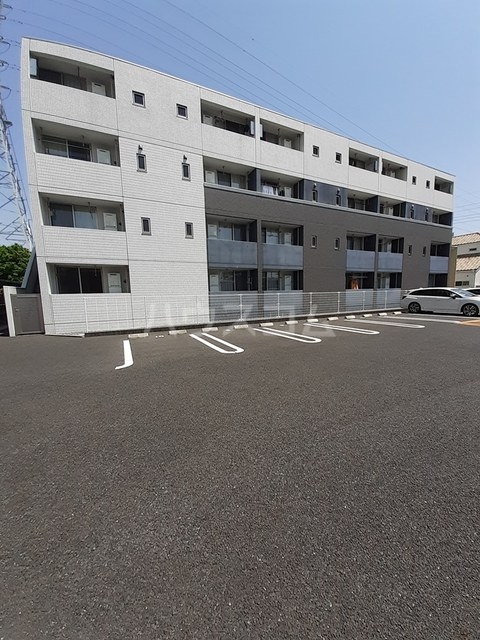 15/26 駐車場