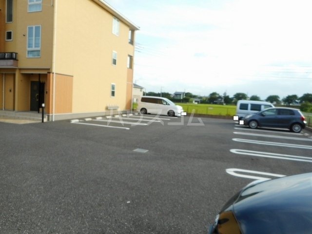 14/20 駐車場
