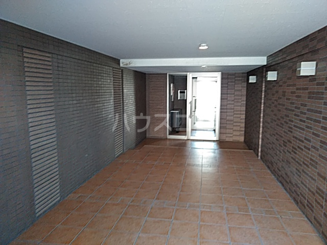 3/7 エントランス