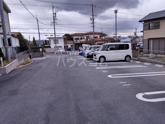18/24 駐車場
