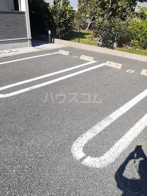 26/30 駐車場