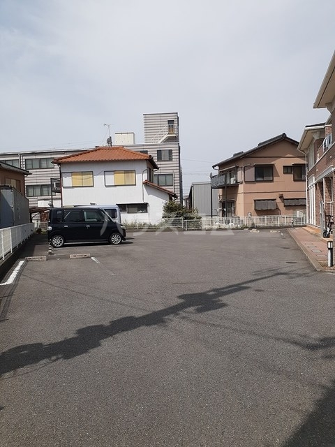 22/30 駐車場