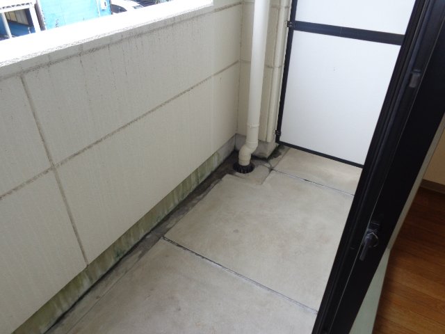 17/23 バルコニー